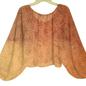 Candies women's lg star print sheer lightweight pullover short top. 6058